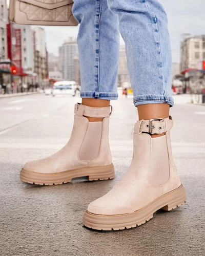 Royalfashion Damen-Stiefeletten mit dekorativem Riemen Ozzoas