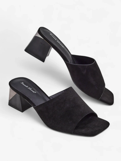 Royalfashion жіночі тапочки з декоративним каблуком Vollatie