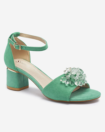 Grüne Damensandalen auf einem Pfosten mit dekorativen Kristallen Cerosso- Footwear