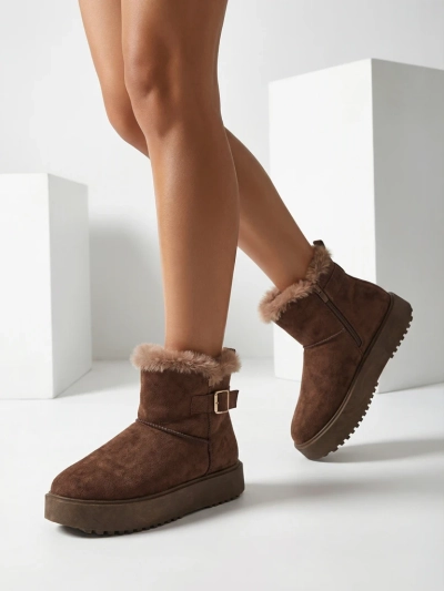 Royalfashion Kurze Damenstiefel im Schneestiefel-Stil Winter Crest