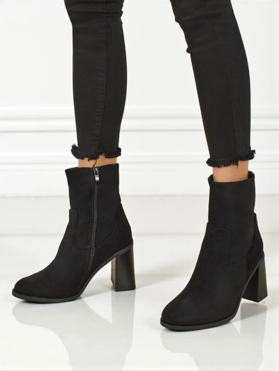 Damen Stiefeletten aus Wildlederimitat mit Blockabsatz Rune Fast