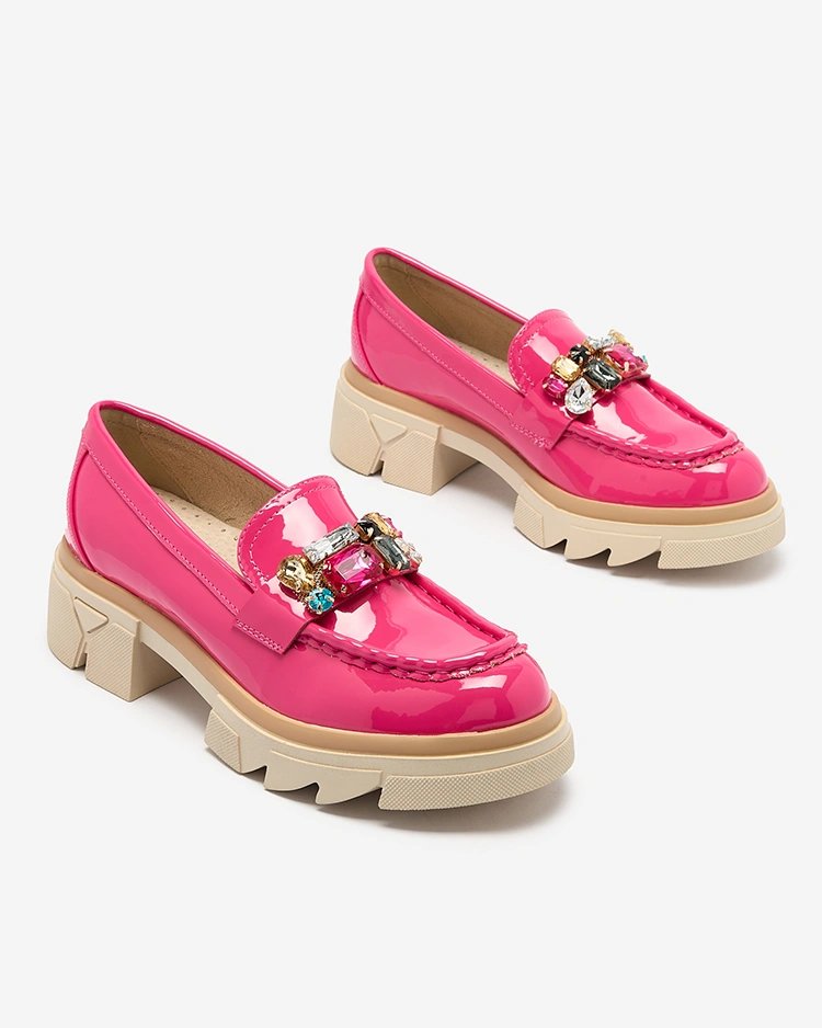 Royalfashion Lackierte fuchsia Mokassins mit bunten Steinen Sarin