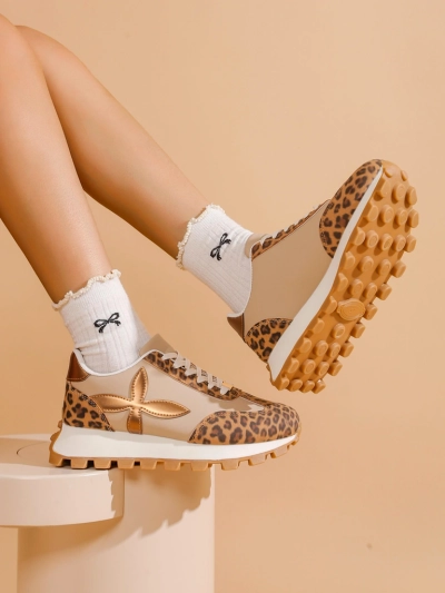 Royalfashion Damen Sport Sneakers auf einer dickeren Sohle Aloqa