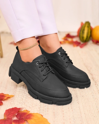 Royalfashion Damen schwarze matte Halbschuhe auf fester Sohle Trendy Chunky