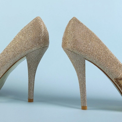 Goldene Damenpumps mit Maniza-Ornamenten - Schuhe
