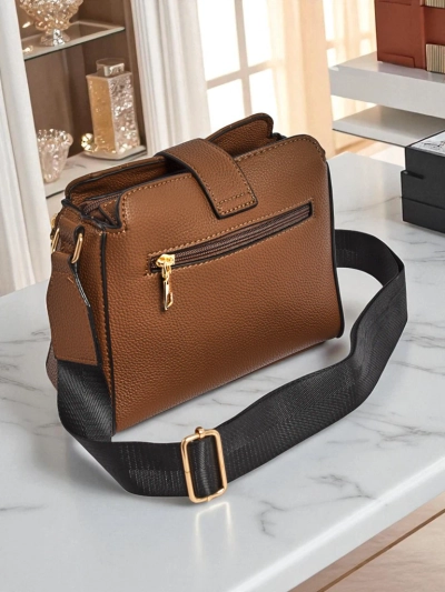 Damenhandtasche Aurelia – Dunkelbraunes, ökologisches Lackleder, 22x20cm