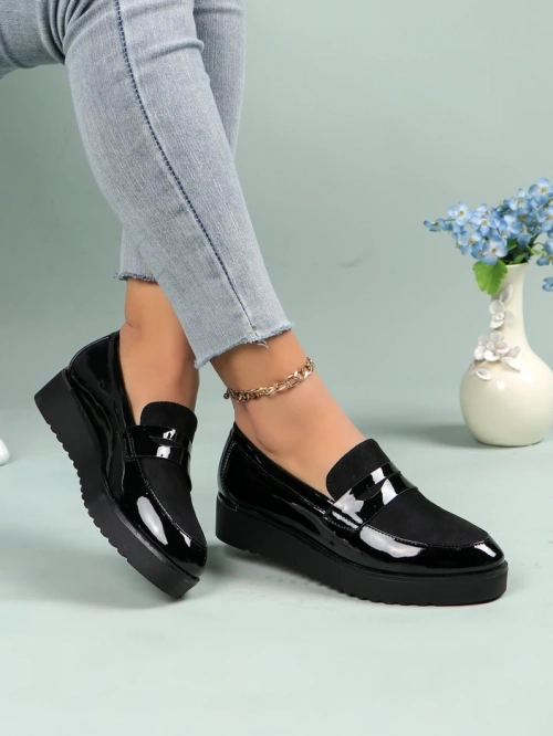 Royalfashion Жіночі патентні мокасини Afidale