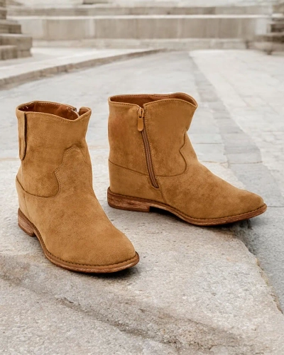 Royalfashion Braune Knöchelstiefel im Cowboy-Stil auf Keilabsatz Patorias