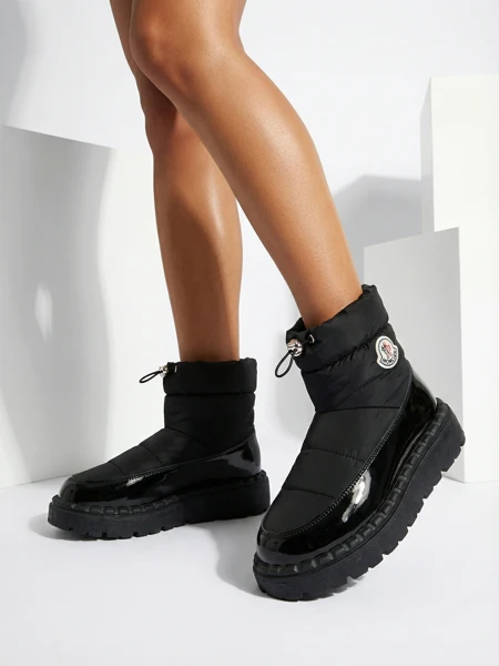 Royalfashion Damen Schlupf-Schneestiefel in schwarzer Farbe Ireda