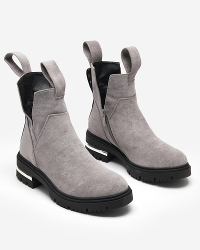 Hellgraue Damenstiefel mit flachem Absatz Dezi - Schuhe