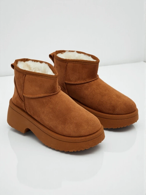 Короткі жіночі черевики a'la снігоходи Liorah