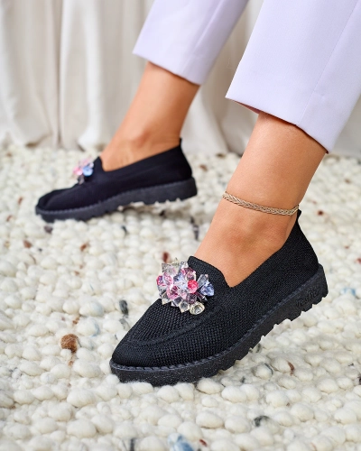 Royalfashion Schwarze Damen Halbschuhe mit Verzierungen Enweta