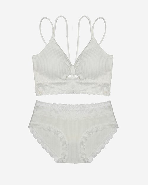 Білий жіночий комплект білизни з мереживом - Нижня білизна