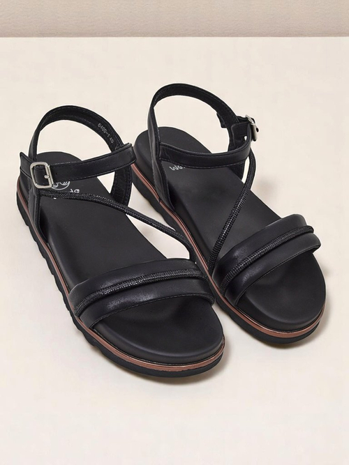 Royalfashion Жіночі босоніжки на танкетці з камінням Magnol