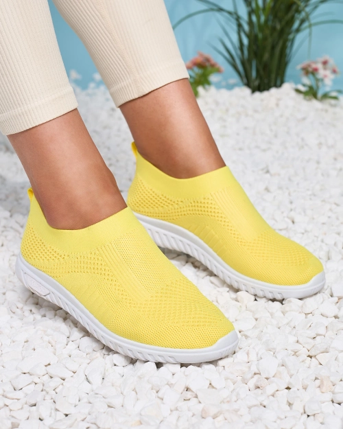 Жовті жіночі тканинні спортивні туфлі сліпони Gilissa - Взуття