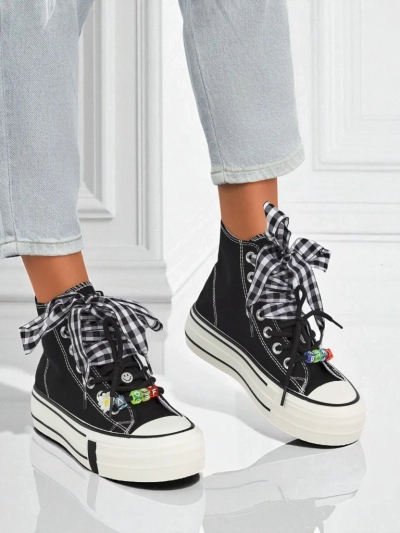 Damen Callisto Sneakers Schwarze Stoffplateaus mit Retro-Akzenten