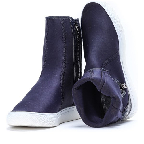 Botki a'la trampki w kolorze granatowym - Obuwie