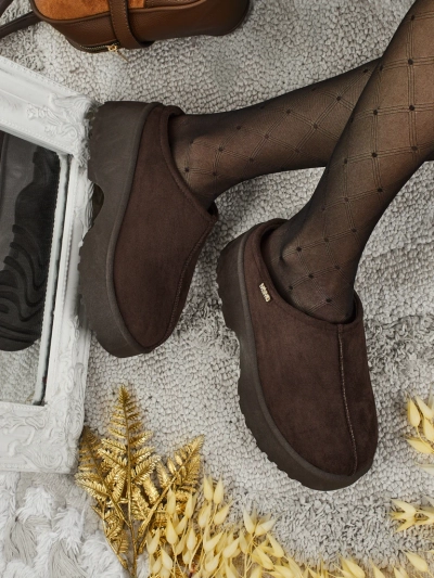 Kurze Damenstiefel a'la Schneestiefel mit Fell Noelina