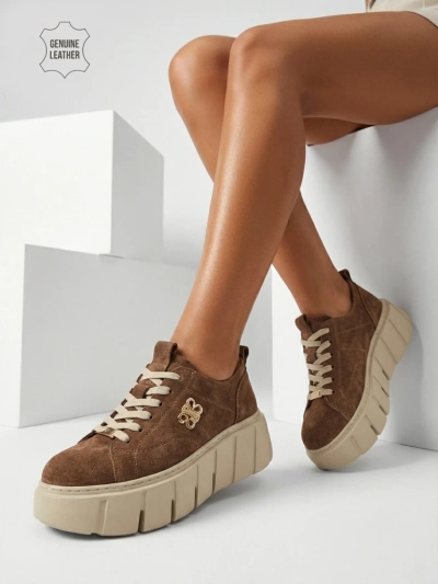 Sportliche Damen-Sneakers aus Naturleder Renos