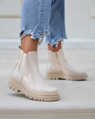 Royalfashion Beige lackierte, isolierte Damenstiefel Angel Steps