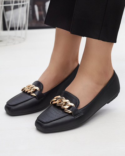Schwarzer Damen-Mokassin mit Prägung und einer Kette an der Spitze - Schuhe