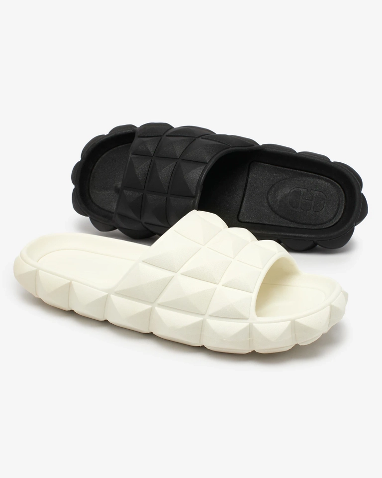 Royalfashion Damen Flip-Flops mit Prägung in weiß Ambeha