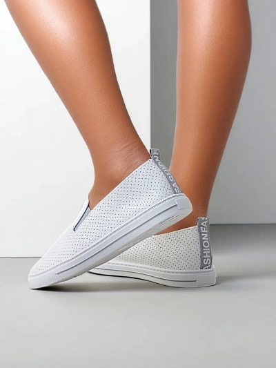 Royalfashion Damen perforierte Slipper Eppes