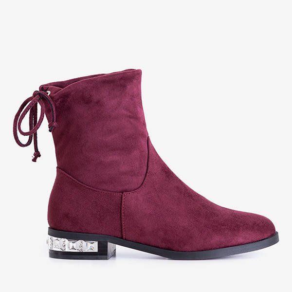 Kastanienbraune Stiefeletten mit flachen Absätzen und Verzierungen Teodorana - Schuhe