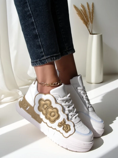Royalfashion Frauen Sneakers mit dekorativem Obermaterial Nendales