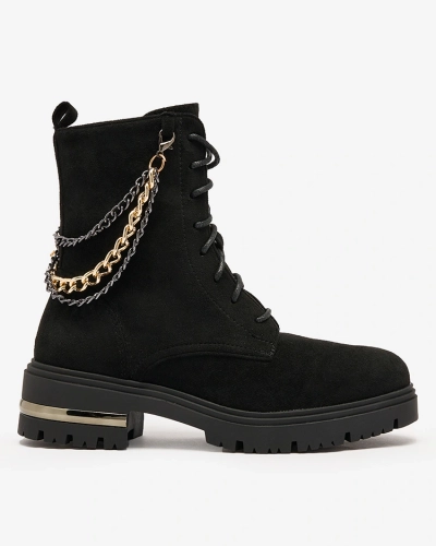 Royalfashion Schwarze Damenstiefel aus Öko-Wildleder mit Kette Azoldi