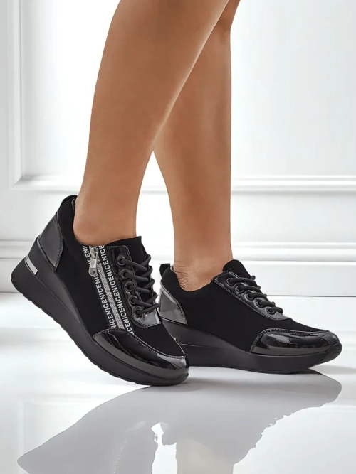 Чорні жіночі снікерси на танкетці Calista Nero - елегантність та зручність на кожен день