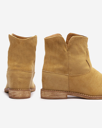 Cowboystiefel auf einem Indoor-Keil aus Kamel Bluestone - Footwear 1