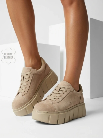 Sportliche Damen-Sneakers aus Naturleder Eller