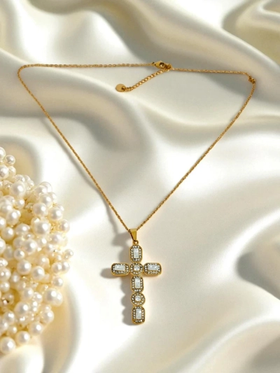 Ceremi Athe Halskette mit Kreuz