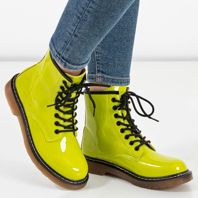 Neongrüne, lackierte Damenschnürstiefel von Ornika - Schuhe