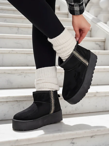 Рояльфэшн Короткі жіночі сніжні чоботи а'ля Халузі