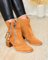 braun || Camel || hellbraun