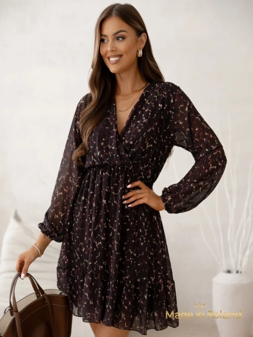 Royalfashion Візерункова жіноча міні-сукня з оборками та запашним декольте