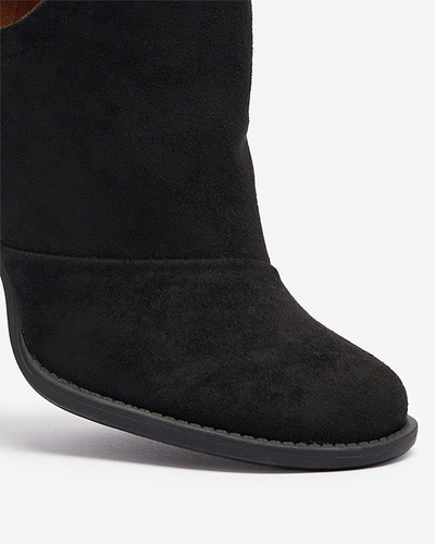 Damenstiefel am Pfosten mit Ausschnitten in Schwarz. Encura- Footwear