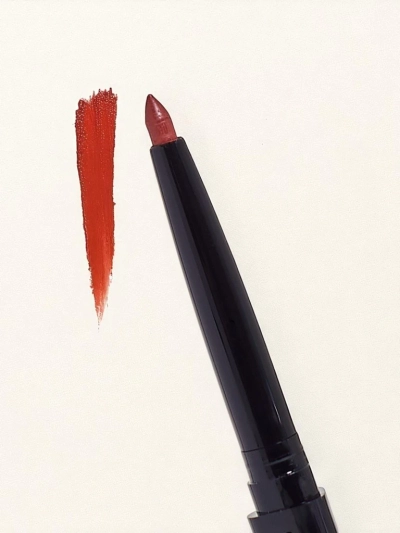 Lippenstift-Kreide in der Farbe Soft Red