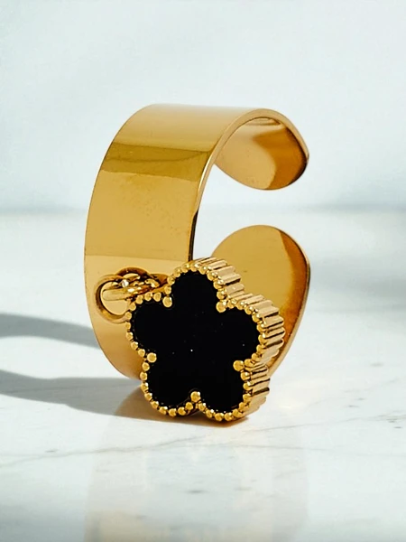 Dolce Vita Armreif-Armband mit dekorativen Charms