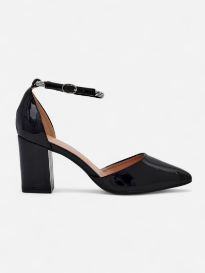 Royalfashion Damenschuhe aus Lackleder mit einem mit Strass verzierten Riemen Furoni