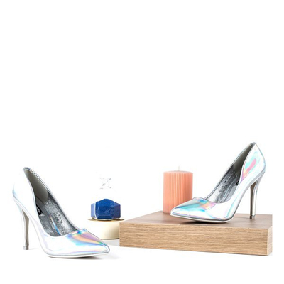 Silberne holografische Pumps an einem Monte-Carlo-Absatz - Schuhe 1