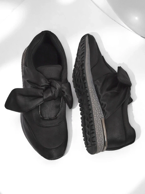 Royalfashion Жіночі снікерси з бантом Socca