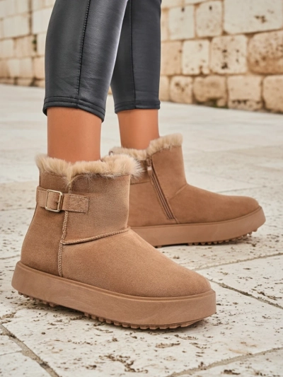 Royalfashion Kurze Damenstiefel im Schneestiefel-Stil Winter Crest