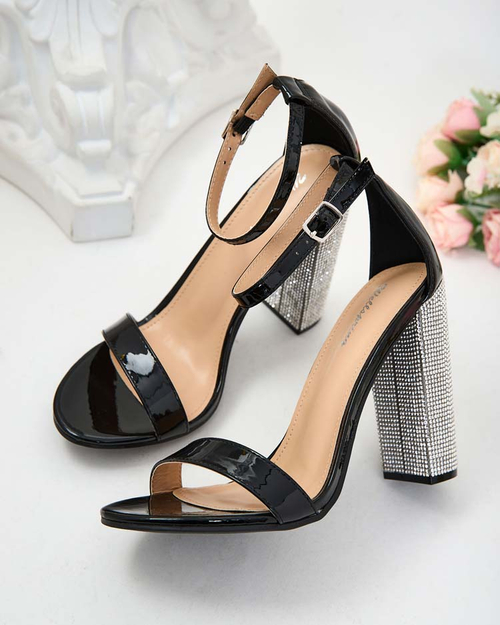 Royalfashion Лаковані жіночі босоніжки на газетній стійці