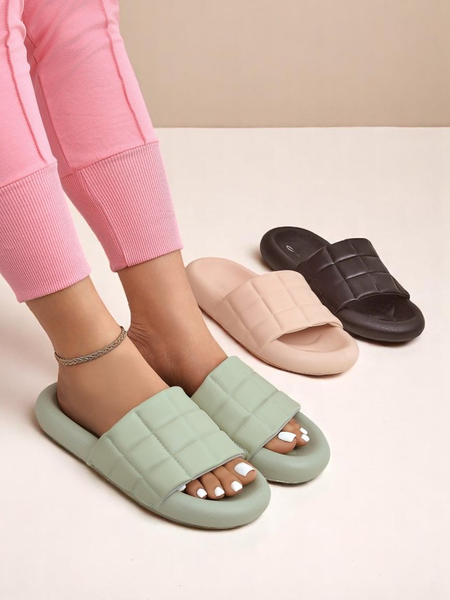 Royalfashion Damen Pantoletten mit flacher Sohle Quilt Walk