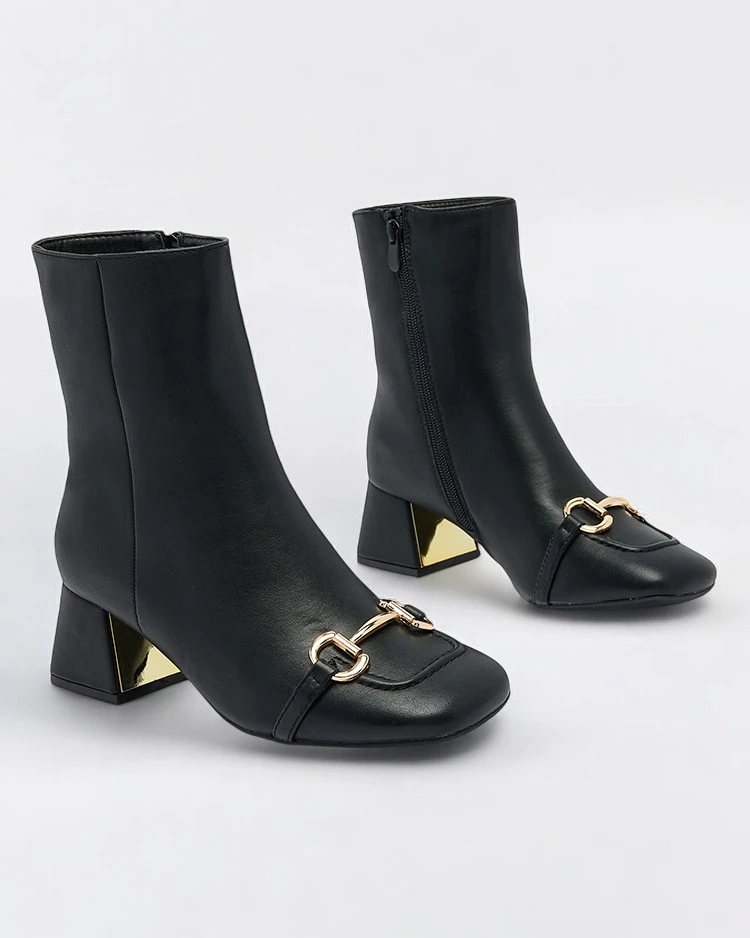 Royalfashion Schwarze Damenstiefel mit niedrigem Schaft Referra