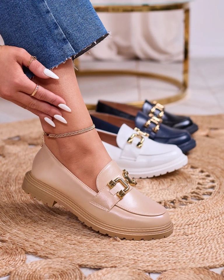 Royalfashion Hellbraune Damen Mokassins mit Goldverzierung Aderica