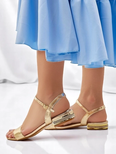 Royalfashion Damensandalen mit flacher Sohle Aronies